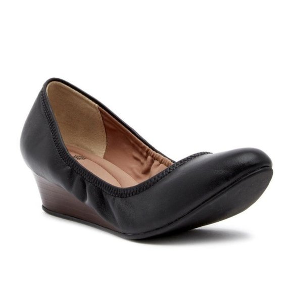 Susina | Shoes | Susina Women Fraya Black Genuine Leather Wedge Pump Heels  Shoes Elasticized 85m | Poshmark